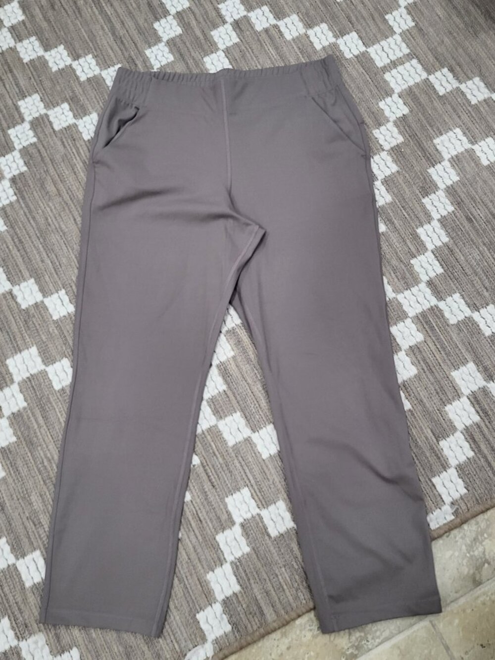 Calvin Klein Active Pants Women's M beige Straight Leg Stretch Yoga Earthy